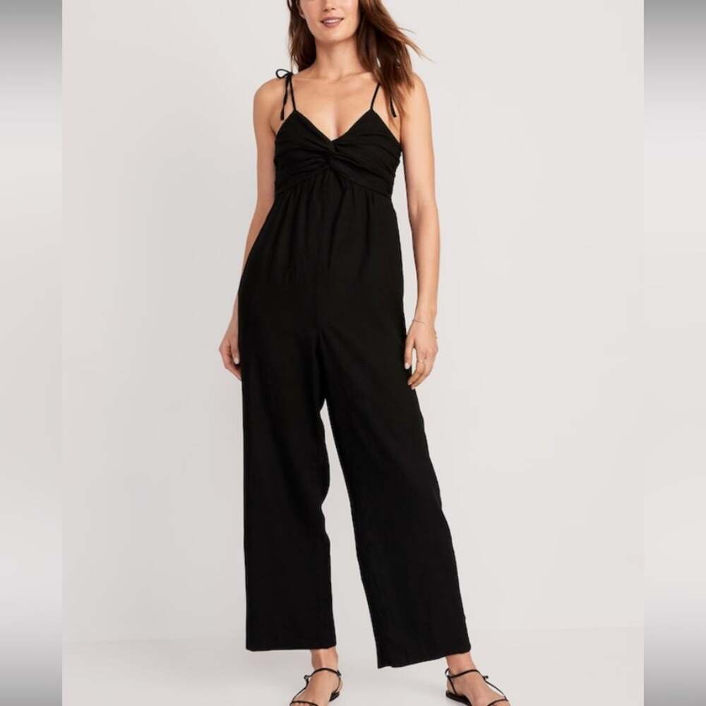 Old Navy Tie-Shoulder Cropped Twist-Front Smocked Jumpsuit
